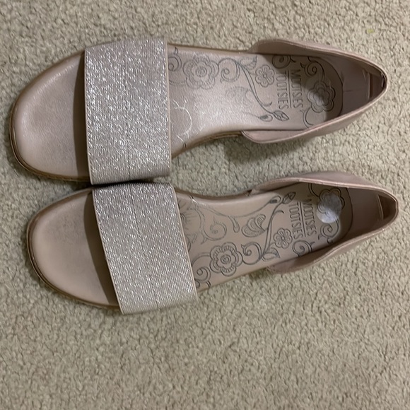 Mootsies Tootsies sandals. Size 9M womens. - Picture 2 of 5